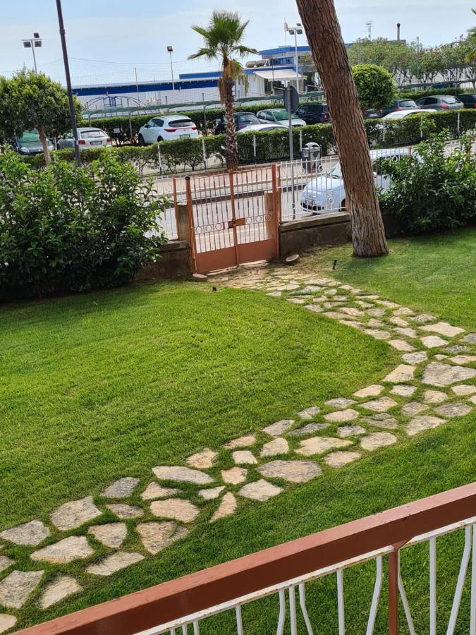 Appartement La Pioggia Nel Pineto à Gaète Extérieur photo